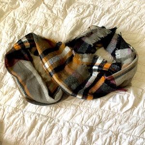 Plaid infinity scarf 🧣